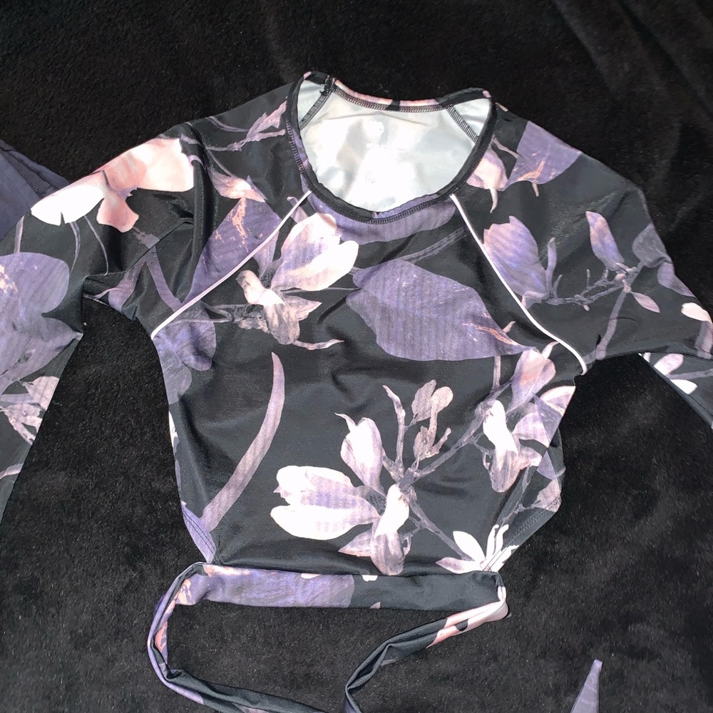 Long sleeved bathing suit